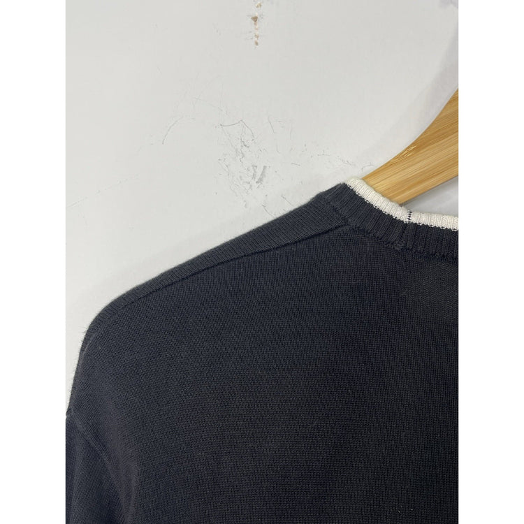 Vintage Men’s black and white Knitted Supreme sweater Sz Medium