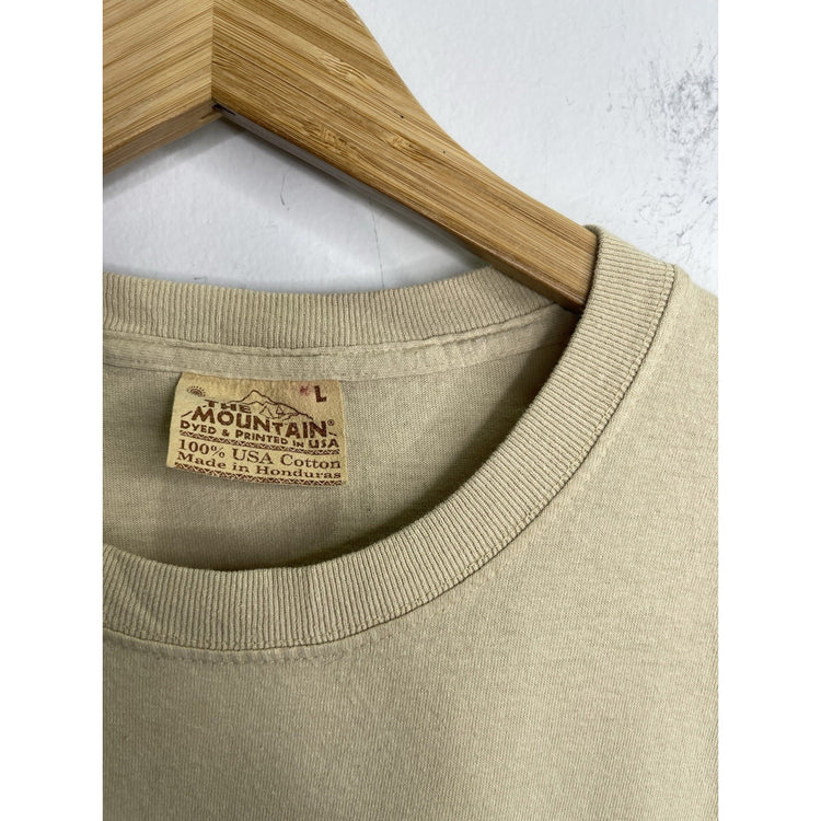 Men’s Vintage The Mountain Kodiak Moment Graphic T Shirt Alaska Beige Sz Large