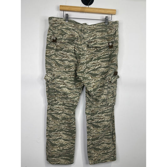 Vintage Y2K Men's Request Premium Cargo Camo Pants 36x30