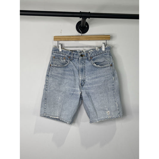 90s Vintage distressed women’s Levi Jean shorts Sz 32