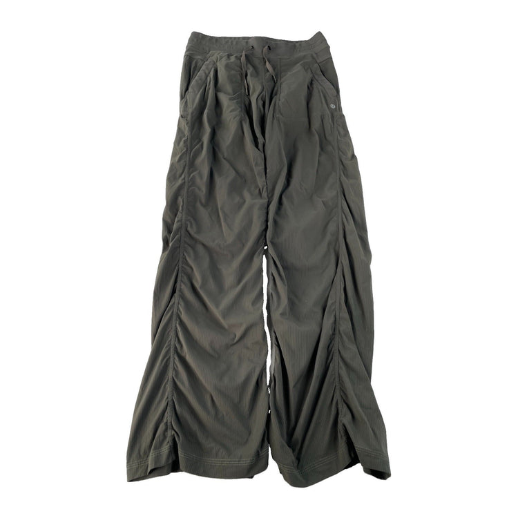 Women Lululemon Athletica Olive Green Drawstring CargoStyle WideLeg Pants Size 6